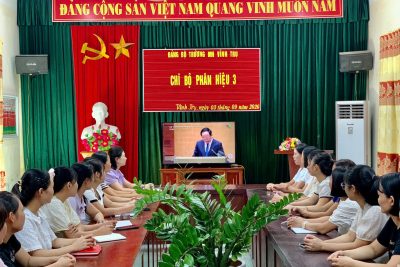 CHI BỘ TRƯỜNG MẦM NON VĨNH TRỤ – PHÂN HIỆU 3 TỔ CHỨC NGHIÊN CỨU, HỌC TẬP, QUÁN TRIỆT CÁC NGHỊ QUYẾT, CHỈ THỊ CỦA BỘ CHÍNH TRỊ