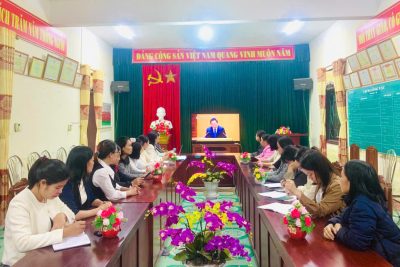 CHI BỘ TRƯỜNG MẦM NON NHÂN CHÍNH THAM GIA HỘI NGHỊ NGHIÊN CỨU, HỌC TẬP, QUÁN TRIỆT NGHỊ QUYẾT SỐ 79, 80 CỦA BỘ CHÍNH TRỊ